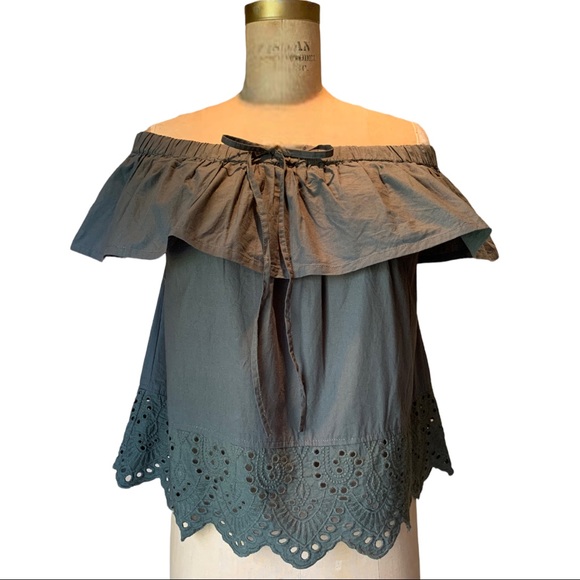 Ladies Off the Shoulder Eyelet Blouse Olive Size S - Picture 2 of 6